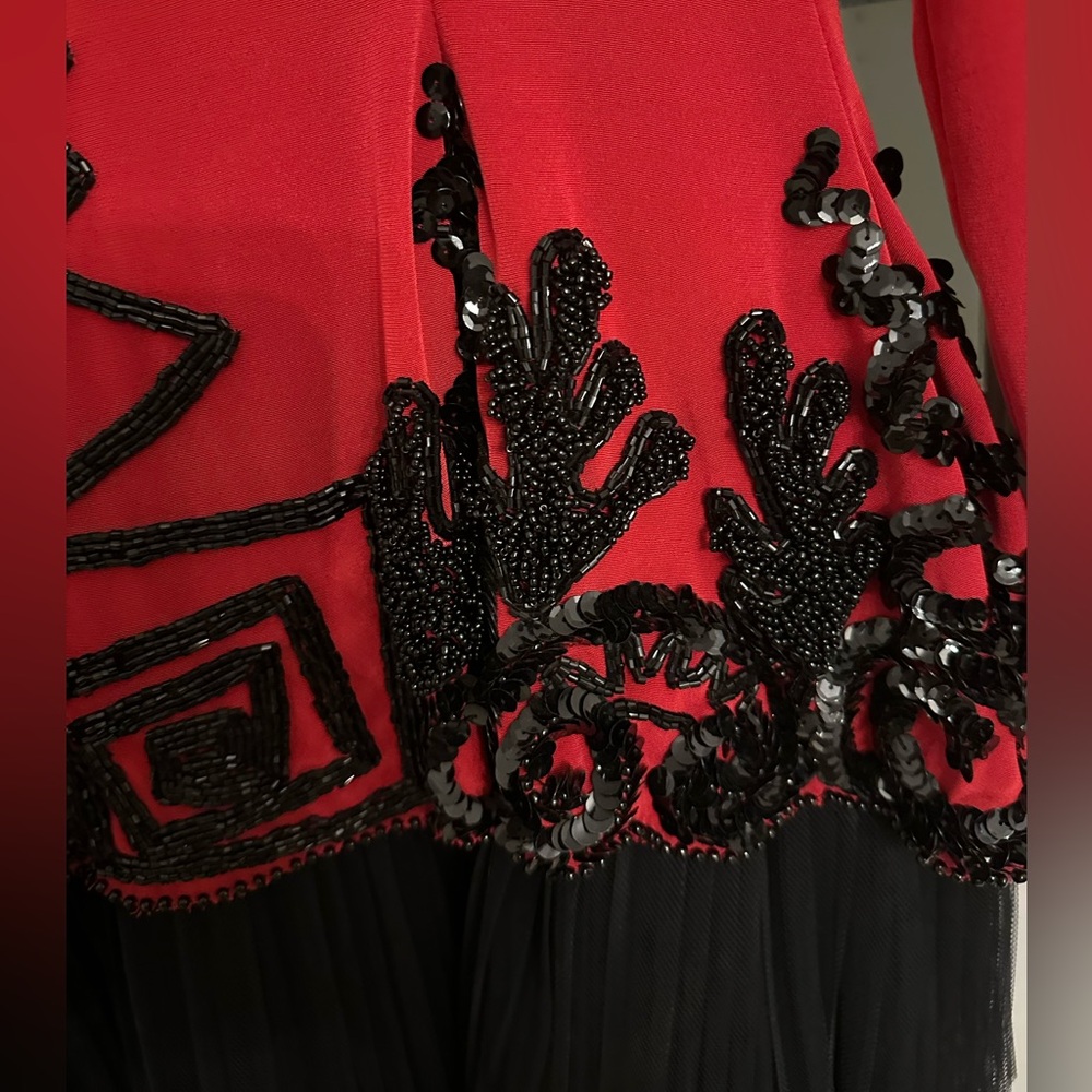 Neiman Marcus Black and red sequined tule Dress - Picture 5 of 7